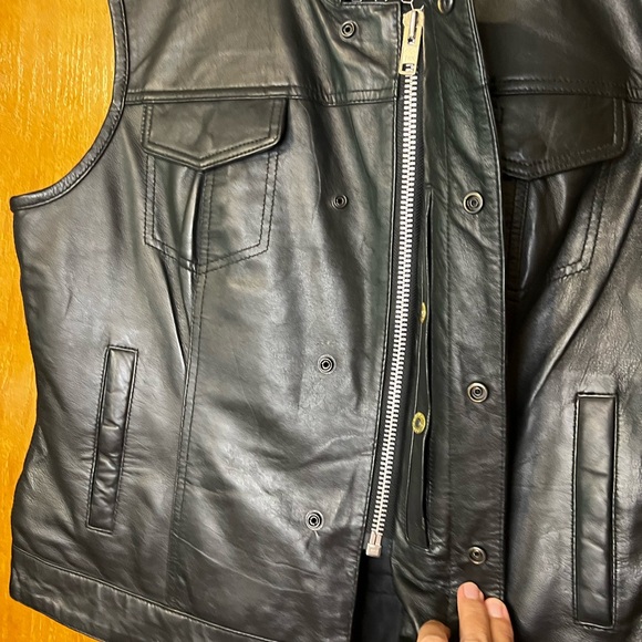 Genuine Leather Vest, size XXL, NWOT - Picture 5 of 10
